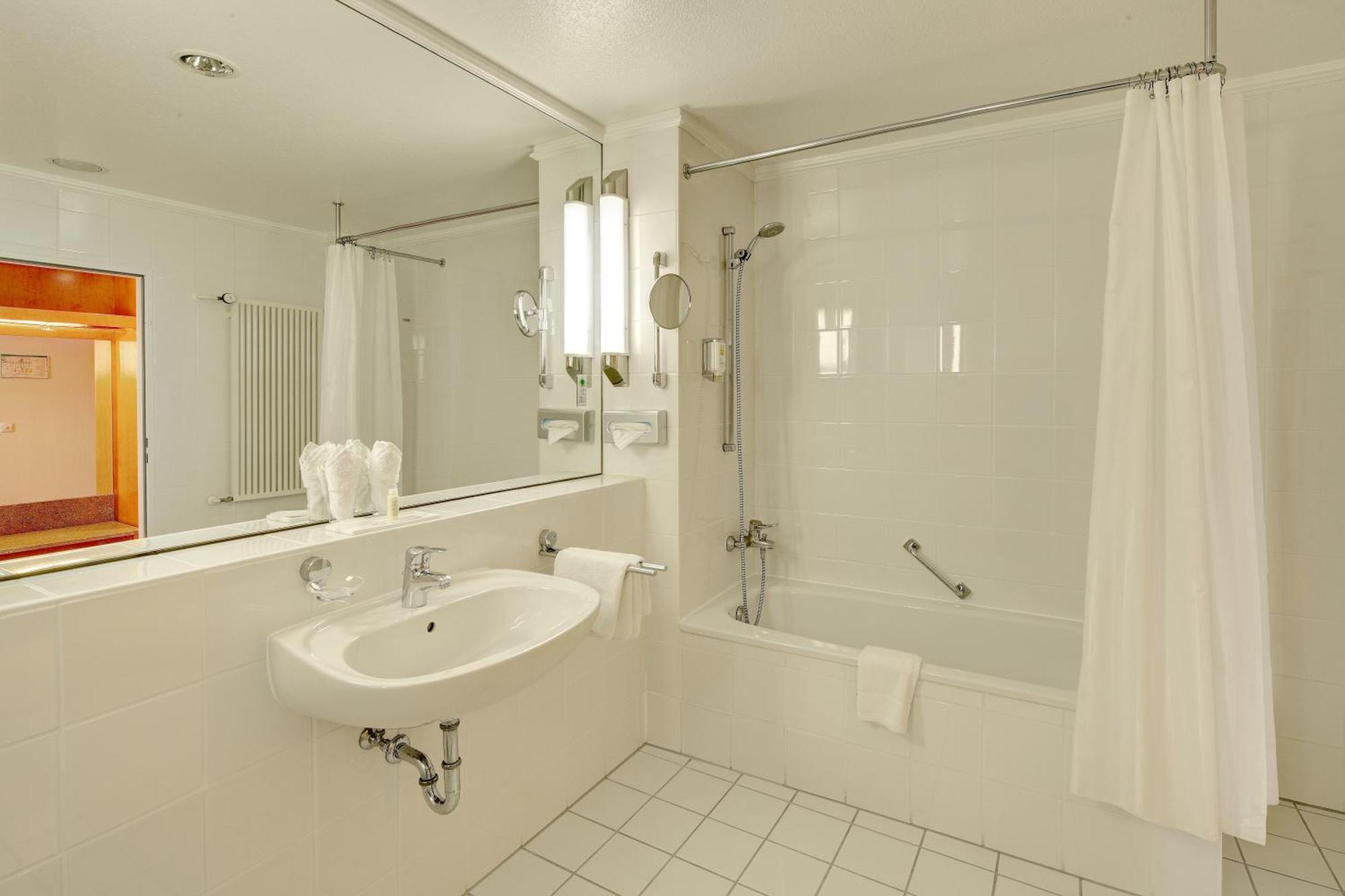 Hotel La Strada Kassel Habitación foto